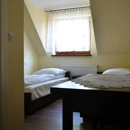 Goscinne W Ratuszu 3*