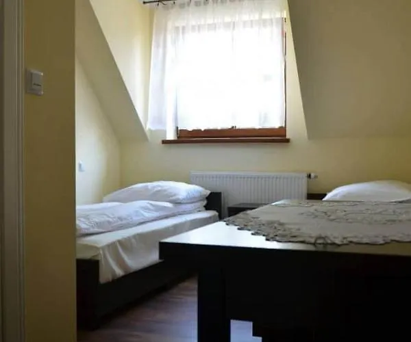 Goscinne W Ratuszu 3*