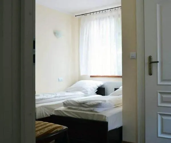 Bed & Breakfast Goscinne W Ratuszu Ogrodzieniec