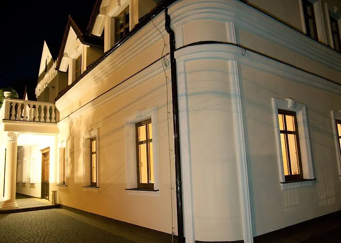 Goscinne W Ratuszu Bed & Breakfast Ogrodzieniec