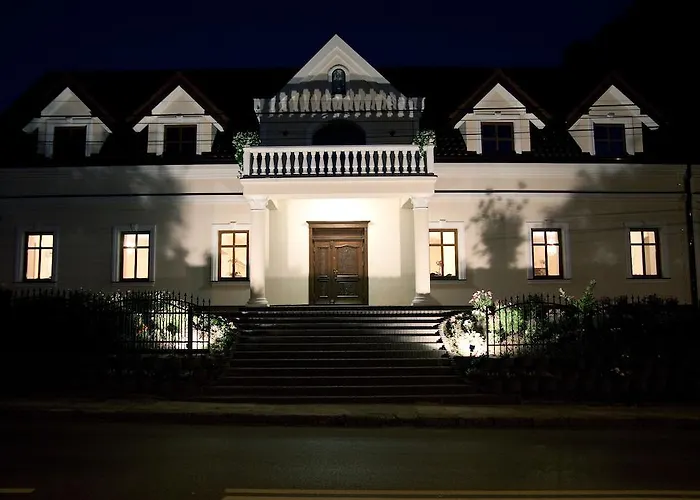 Goscinne W Ratuszu Ogrodzieniec